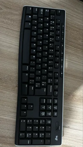 Teclado sem fio logitech + suporte notebook