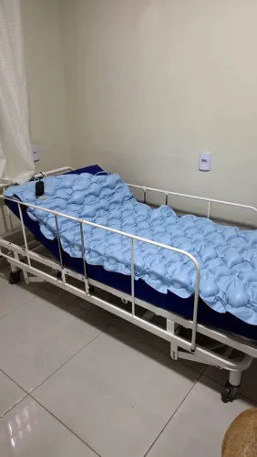 Cama articulada motorizada elétrica com colchão pneumático