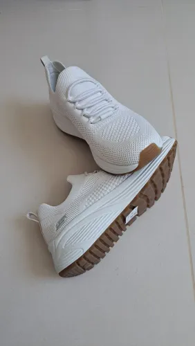 Lindo tênis skechers