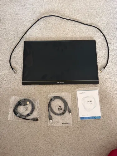 Monitor portátil Arzopa 17,3? com display quebrado ? para peças/conserto