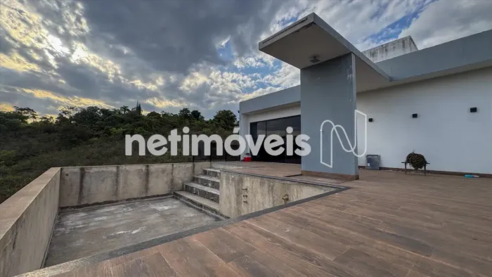 Casa de campo com vista definitiva para o vale no condomínio Águas de Serra Morena.