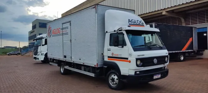 Delivery 8-160 2016 Baú