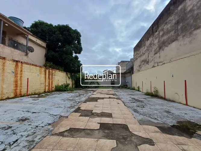 Terreno de 360 m2 no Aterrado - Excelente Localização!