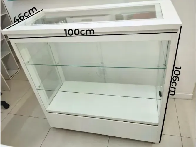 Vitrine Expositora de Vidro Branca com Gavetão - Excelente Estado