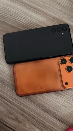 Troco por um iPhone 11 em bom estado