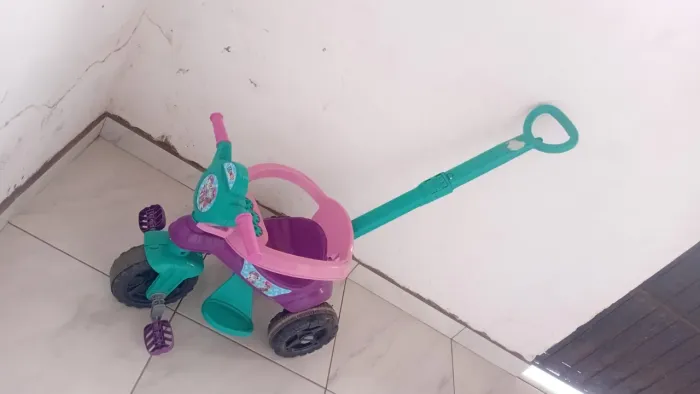 Triciclo infantil
