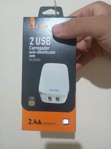 Carregador outo indentificador 2 USB + frete.