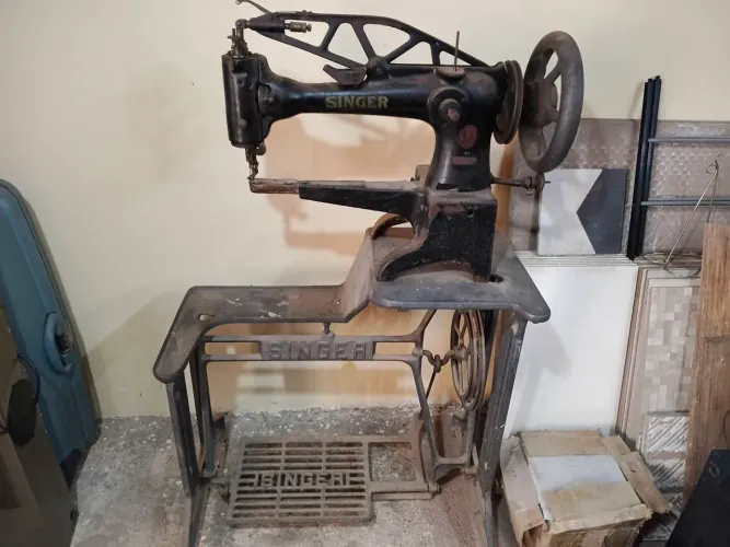 Máquina de costura Singer 29k58 para sapateiro