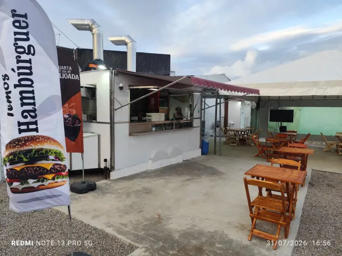 Vendo Food Truck, com tudo .