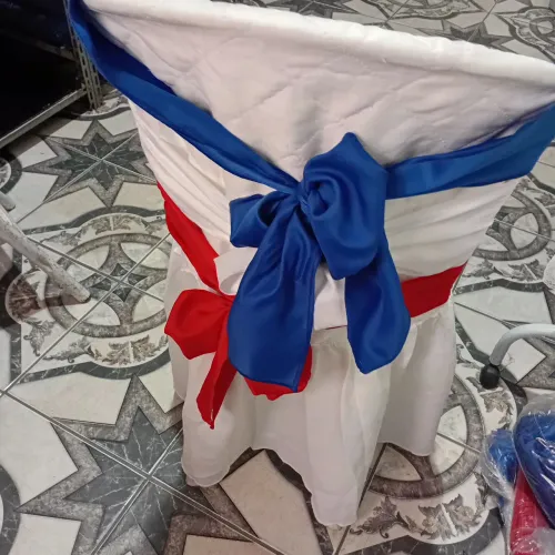 50 faixas de cetim azul para laços em cadeiras