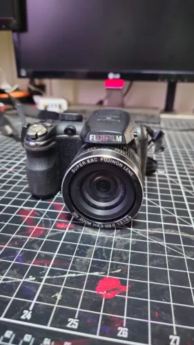 Camera Semi profissional Fujifilm com Defeito