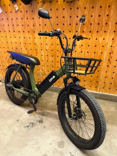 ? SEMINOVA ? CRUISER S PLUS