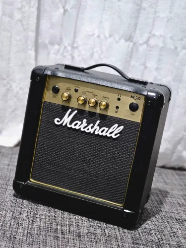 Amplificador Marshall MG10