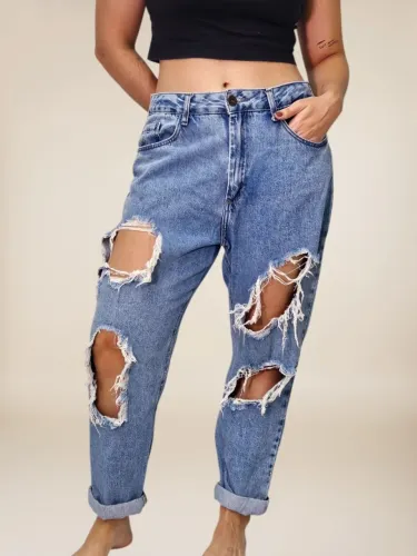 Calça Jeans Boyfriend Destroyed TAM 42