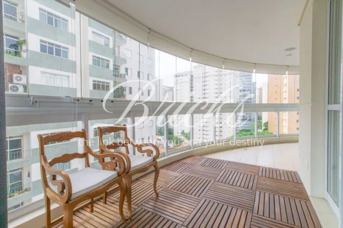 apartamento Moema Pássaros Araguari 3 suítes e 3 vagas lazer piscina academia varandão