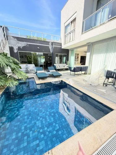 Sobrado com 4 suites à venda, 320 m² por R$ 2.800.000 - Condomínio Vale do Arvoredo - Lond