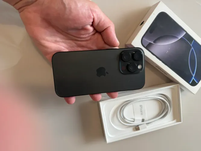IPhone 16 pro 128 gb