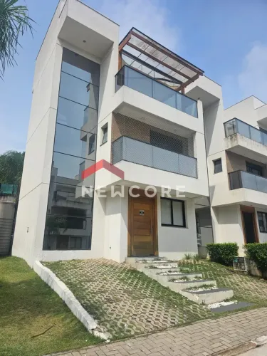 Casa de condomínio em Estrada Fernando Nobre - Parque Rincão - Cotia/SP