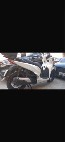 Moto honda shi 300 2016