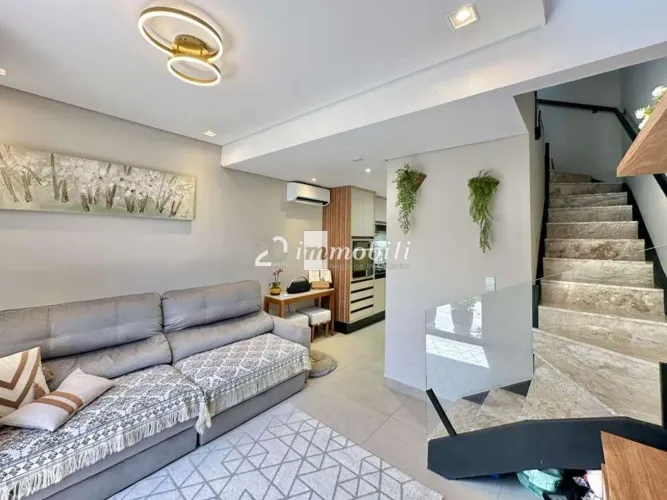 Casa à venda em Cotia, Granja Viana, com 3 quartos, com 169.06 m², Gran Loft Granja Viana