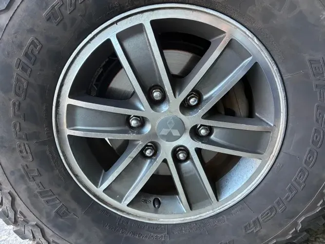 Rodas Aro 16 (6x139mm) com 6 pneus Triton, Dakar, Pajero Full, Troller