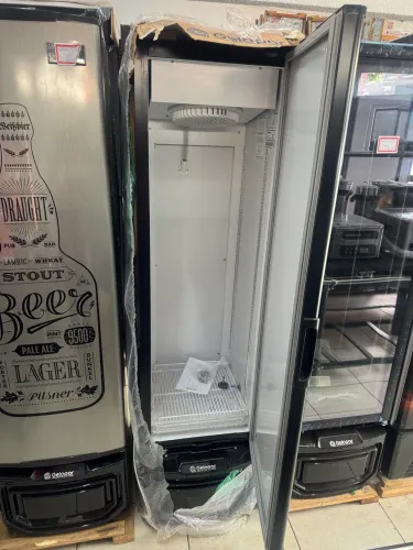 Cervejeira slim Gelopar 228 litros GCB-23E