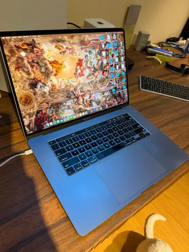 MacBook Pro 2019 Touch Bar 16 polegadas