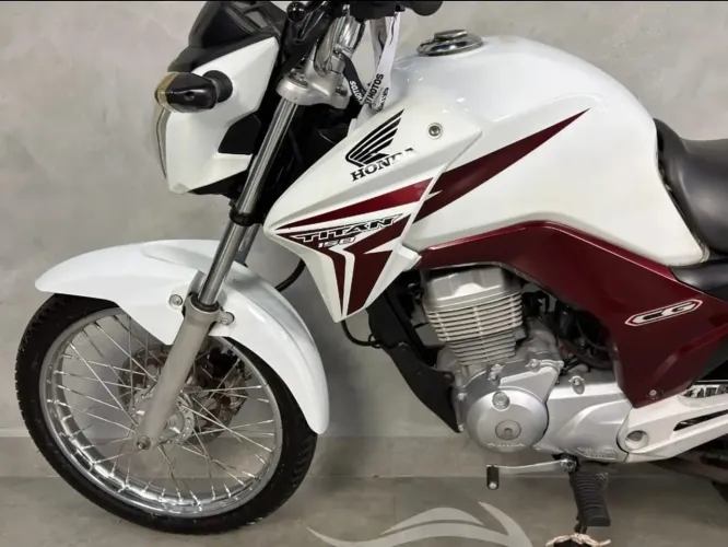 VENDO TITAN 150 2014