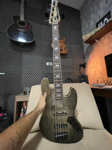 Contrabaixo Waldman GJJ505A Série mais TOP