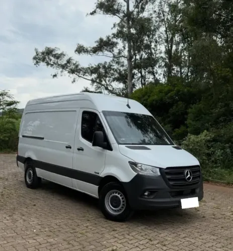 Mercedes-Benz Sprinter 417 Furgão Ext. L.t.a Die. (e6) 2024
