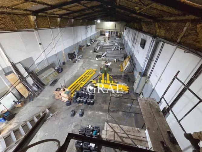 Galpão Comercial 734 m² com excelente infraestrutura - á venda no Vila Valparaíso - Santo