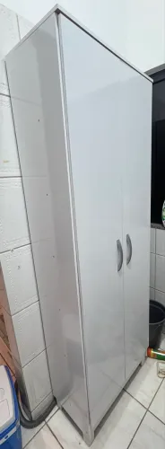 Armário multiuso