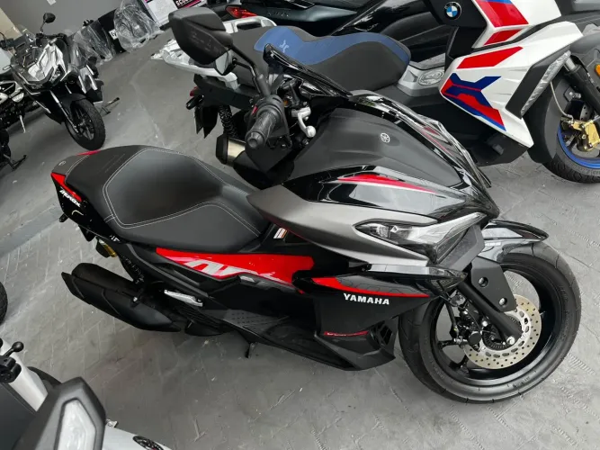 Yamaha aerox 160 2027 com 500km