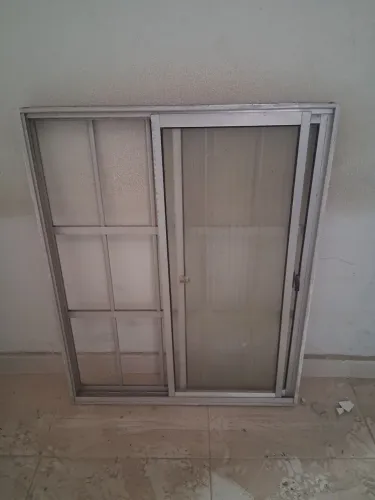 Vendo janela de alumínio