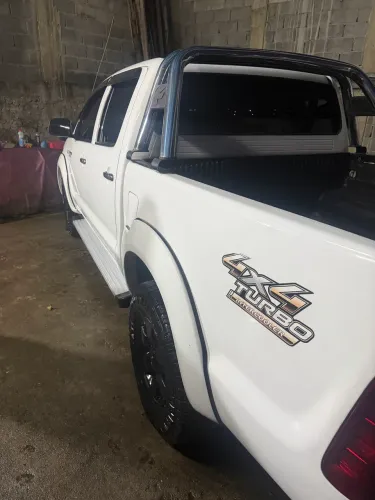 Toyota Hilux CD D4-d 4X4 2.5 16V 102cv TB Dies. 2008