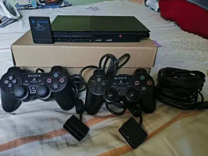 PlayStation 2 Slim Original + 2 Controles Sony + Memory Card + estojo com jogos 1 original
