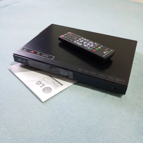 Dvd player LG modelo BP325. Funcionando normalmente. Mas sem o cabo HDMI e adaptador. 