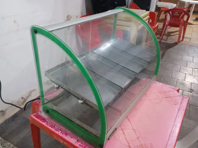 Estufa 8 bandejas inox. 220 V. Seminova.