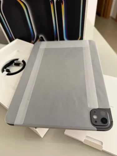 iPad Pro M5 de 512GB, 11 polegadas.