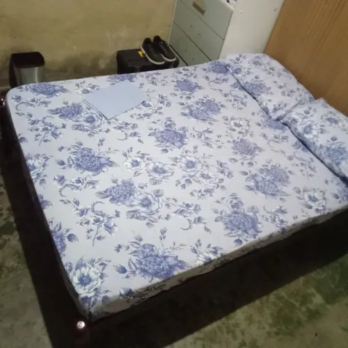 Cama de casal com colchão