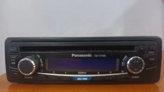 Rádio e cd automotivo