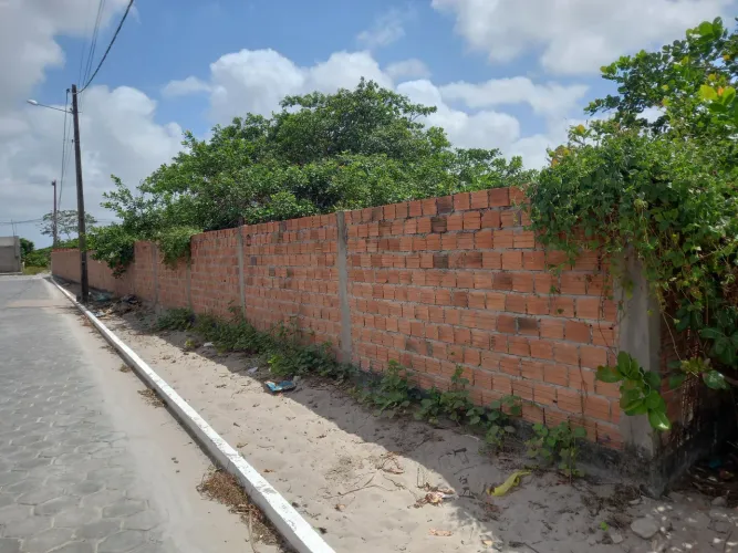 Vendo terreno todo murado em Santo Amaro em esquina a 500 m da praça central da cidade