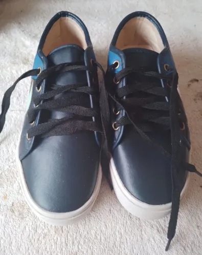 Tênis Nike 36 feminino semi-novo 