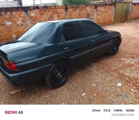 Ford Escort GL 1.8i 16V 4P 1997