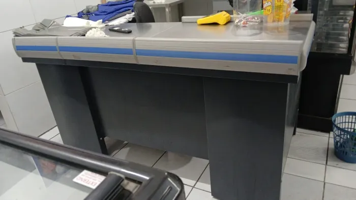 EQUIPAMENTOS PARA COMÉRCIO 