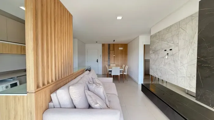 Locação Anual - Apartamento mobiliado com 2 suítes e 2 vagas - Praia Brava