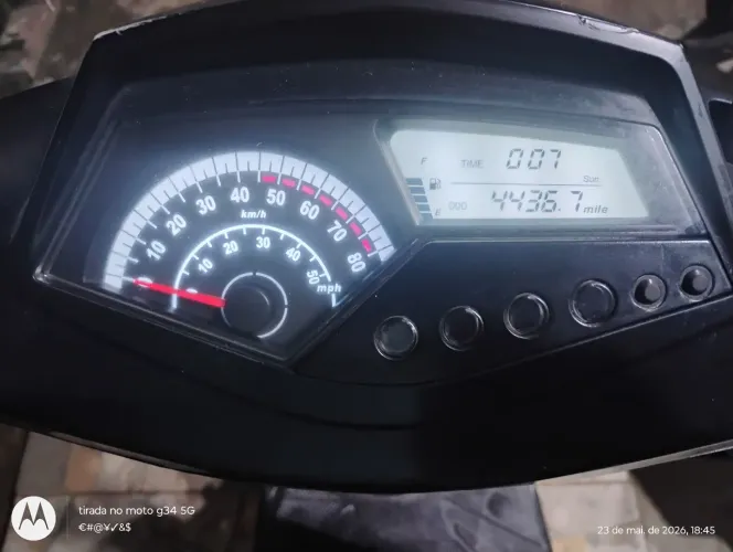 Vendo moto cinquentinha 2025