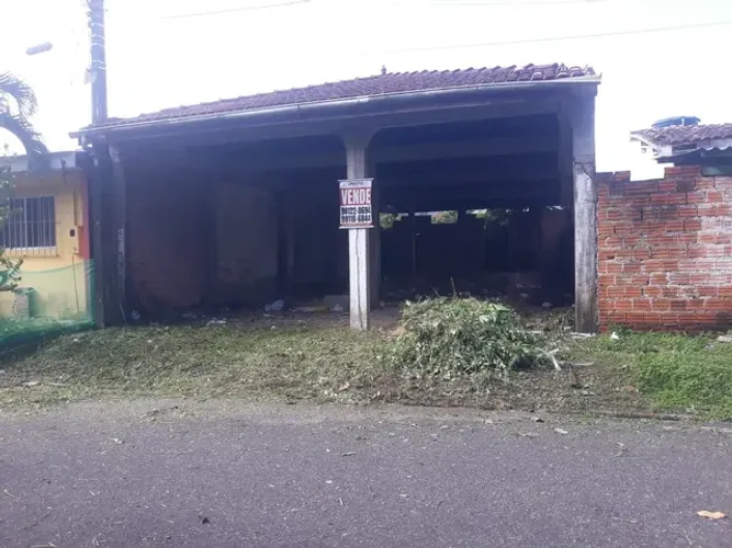 Casa No Bairro Boné Azul