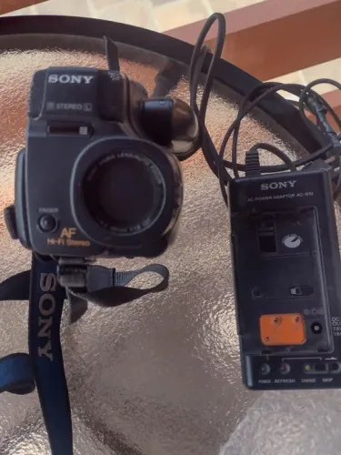 Sony e Sharp.