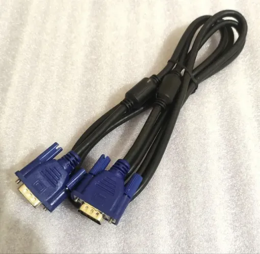 Cabos VGA - 1080p 60Hz - Original AOC - 1.5 Metros - R$: 25,00 Cada - Aparencia de  Novo 
